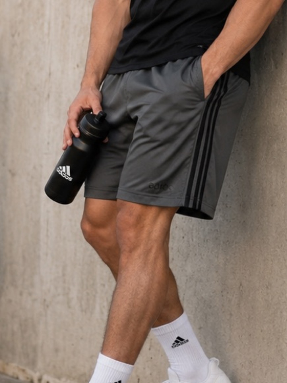 Adidas AEROREADY Men’s Small Gray Black 3 Stripe Athletic Training Shorts